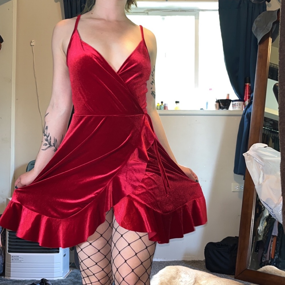 Red velvet dress!